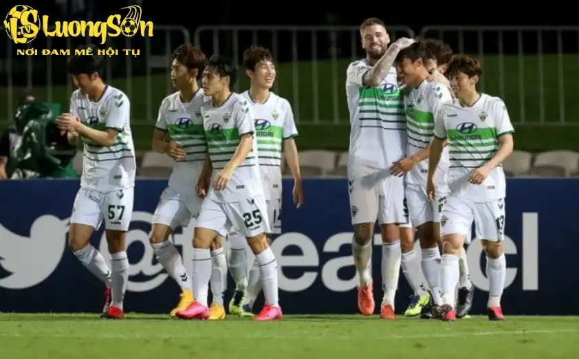Nhận Định Trận Đấu Jeonbuk vs Seoul Dự Đoán Bàn Thắng Từ Cả Hai Phía 2 Trận đấu giữa Jeonbuk vs Seoul cho thấy sự cân bằng tương đối về chỉ số ELO